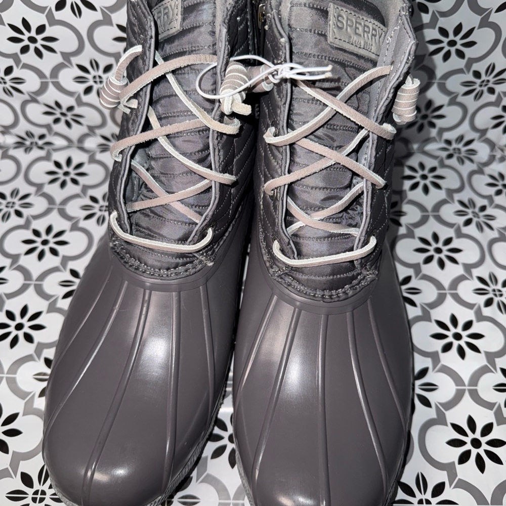 Sperry women’s nwt insulated Gray Duck Boots Sz 9.5 - Picture 13 of 13